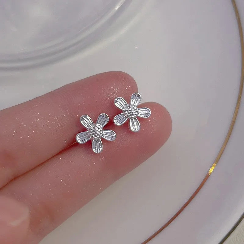 +20 Designs / STUD EARRINGS - STERLING SILVER 925